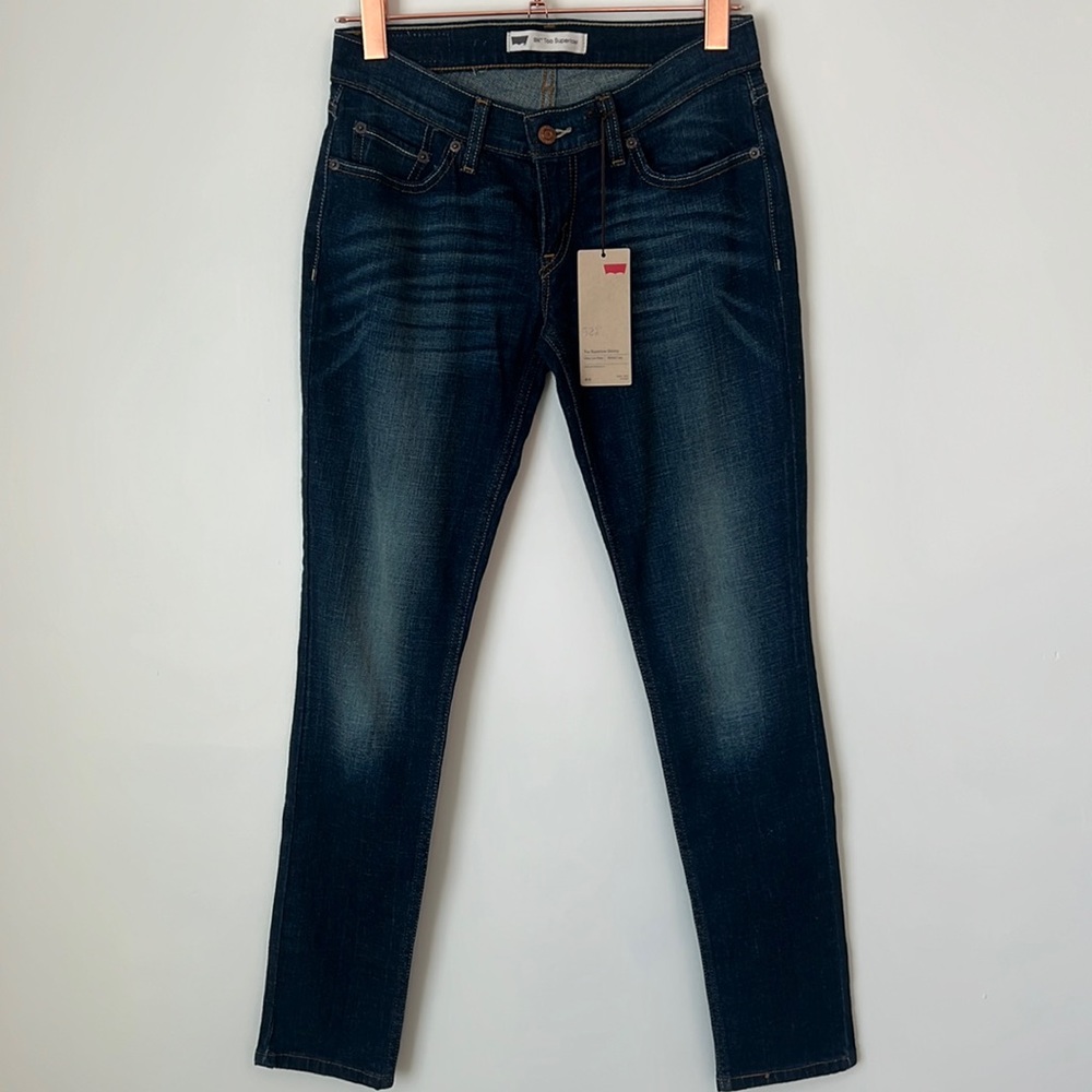 NWT Levi’s 524 ladies jeans